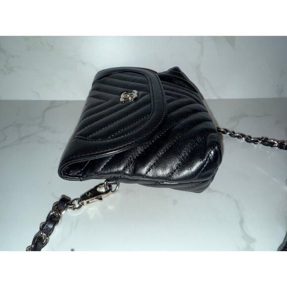Chanel Calfskin Chevron Waist Belt Bag - Picture 7 of 9